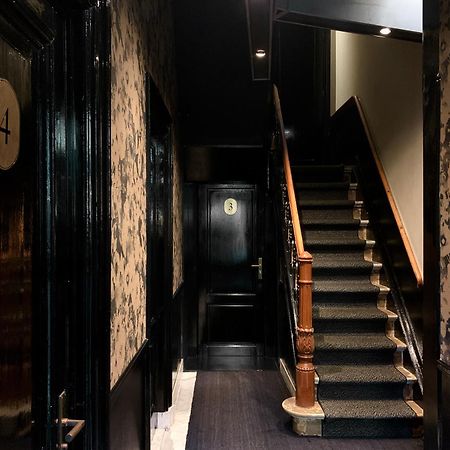 Boutique Hotel Villa Trompenberg ฮิลเวอร์ชุม ภายนอก รูปภาพ