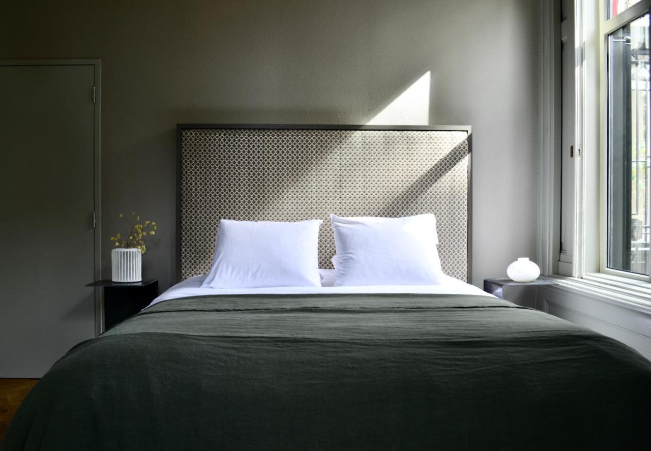 Boutique Hotel Villa Trompenberg ฮิลเวอร์ชุม ภายนอก รูปภาพ