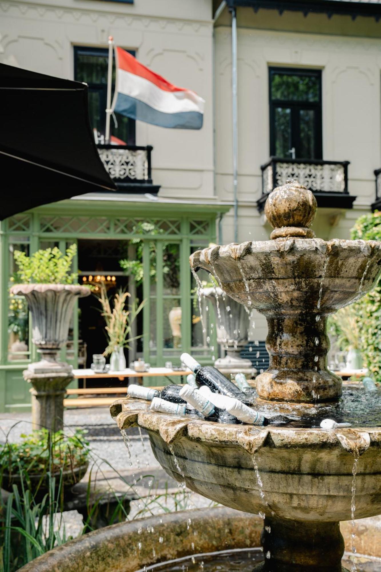 Boutique Hotel Villa Trompenberg ฮิลเวอร์ชุม ภายนอก รูปภาพ